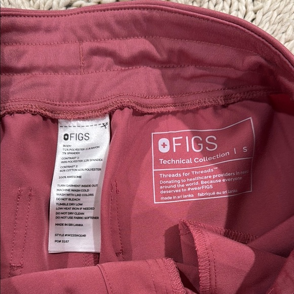 Figs High Waisted Zamora Jogger Scrub Pants - Picture 2 of 3